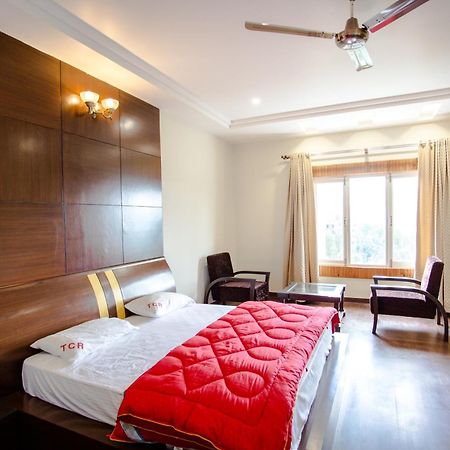 Tehri Club And Resort Chamba  Luaran gambar